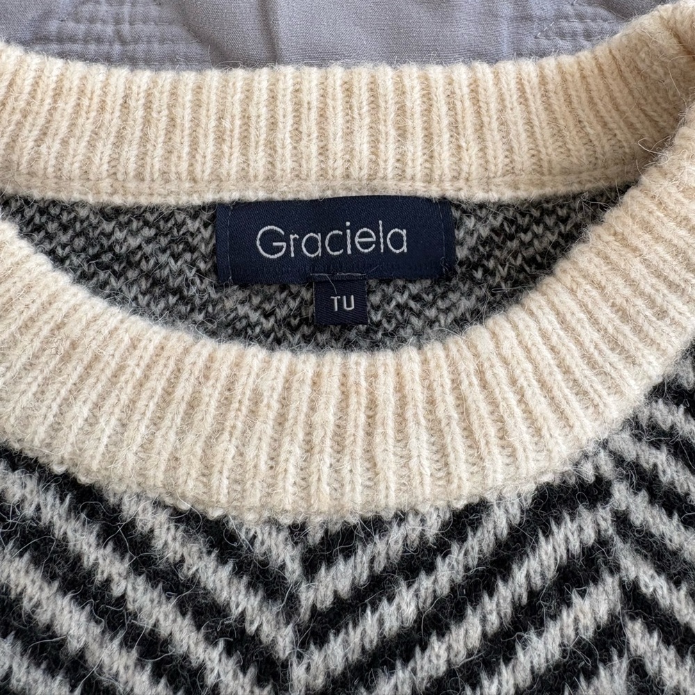 Herringbone Crew Neck Sweater - Picture 2 of 4